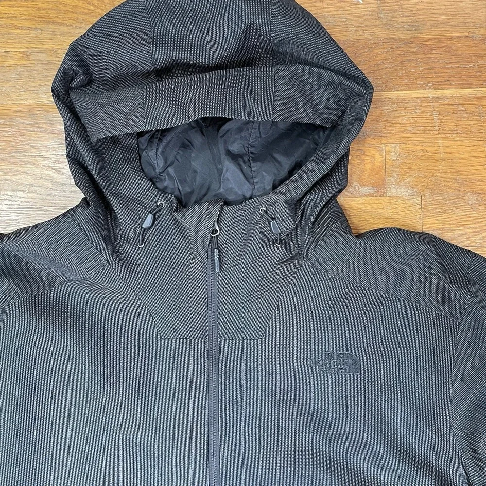 The North Face Men's Millerton Windbreaker XXL‎ Black Dry Vent Textured